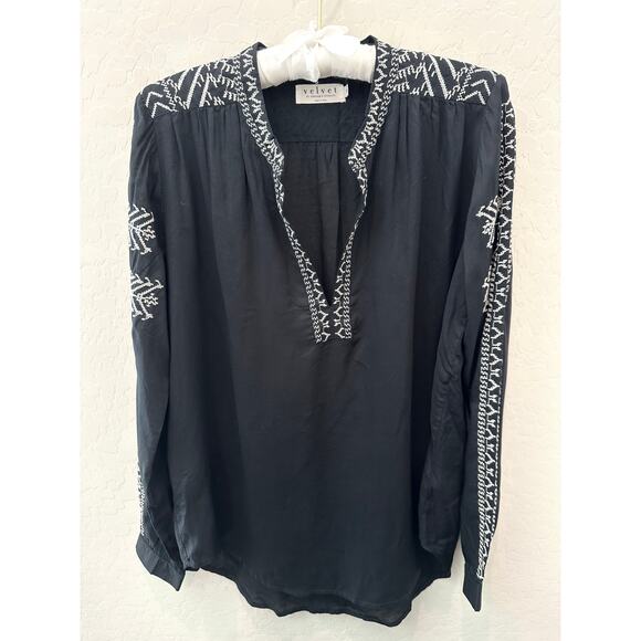 VELVET BY GRAHAM & SPENCER | Black Embroidered Boho Peasant Top | Small - Picture 1 of 6